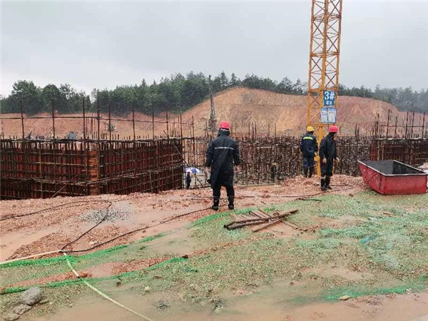 災(zāi)后清理快速到位,重點項目及時復(fù)工——城投集團快速應(yīng)對災(zāi)情