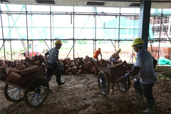 災(zāi)后清理快速到位,重點項目及時復(fù)工——城投集團快速應(yīng)對災(zāi)情