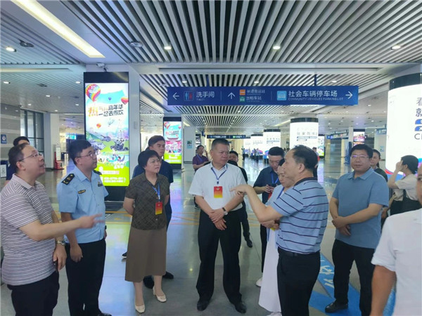 市政協開展“加快旅游集散體系建設,助力夜經濟高質量發展”專題調研